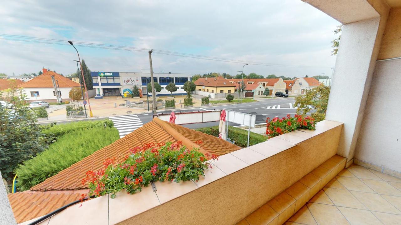 Rusovsky Penzion Bratislava Dış mekan fotoğraf