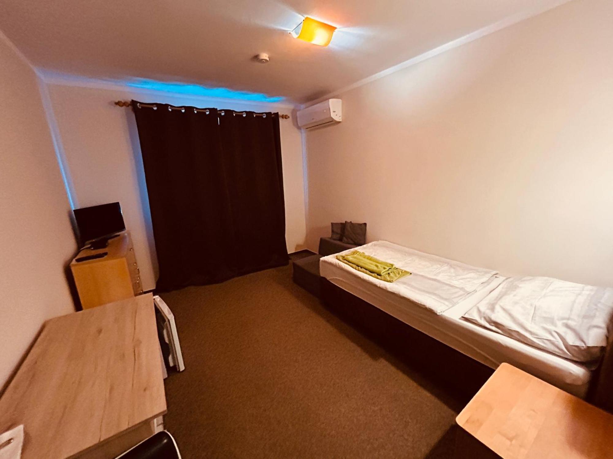 Rusovsky Penzion Bratislava Dış mekan fotoğraf